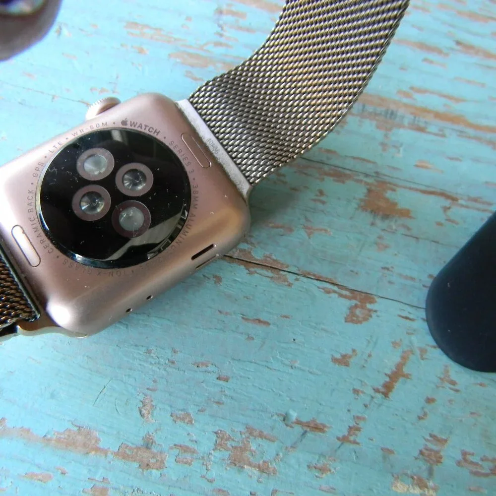 Apple iWatch LOT OF 4 series 3 & 6 FOR PARTS ONLY